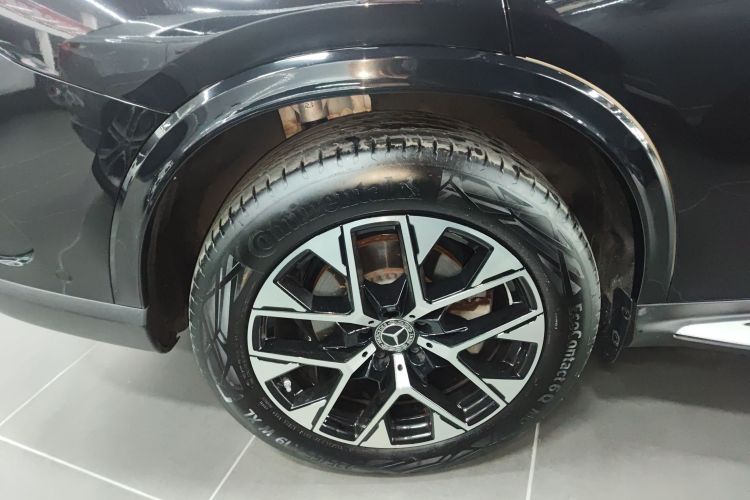 奔驰GLC 2023款 GLC 260 L 4MATIC 豪华型 5座车身外观6008