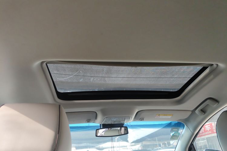 别克GL8 2020款 陆上公务舱 652T 豪华型福祉版中控内饰22