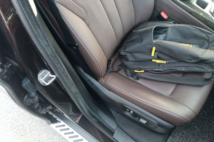 宝马X5(进口) 2014款 xDrive35i 领先型局部细节41