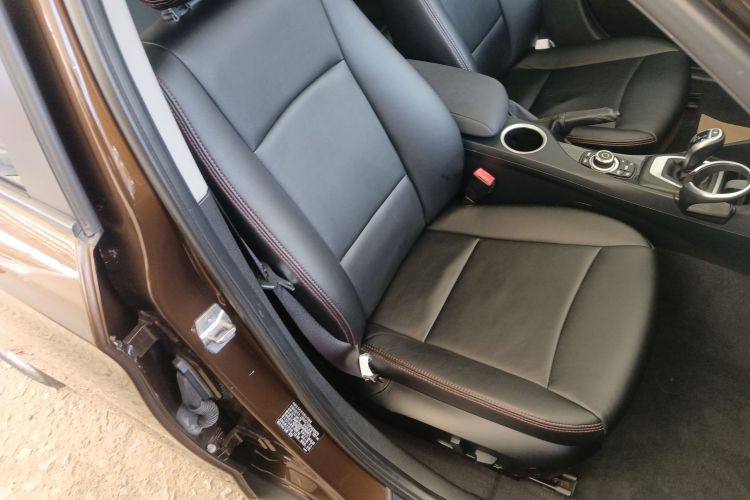 宝马X1 2015款 sDrive18i 时尚晋级版局部细节41