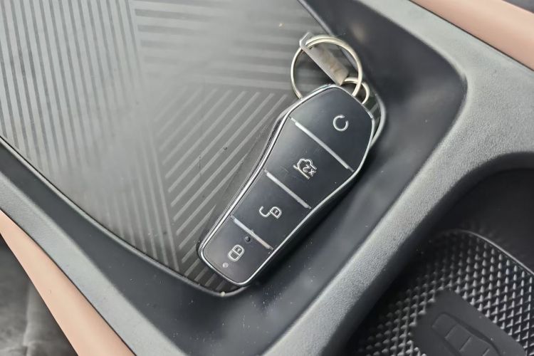 比亚迪 海鸥 2025款 305km 活力版中控内饰11