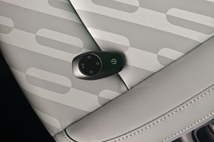 零跑汽车 零跑T03 2025款 310舒享版中控内饰11