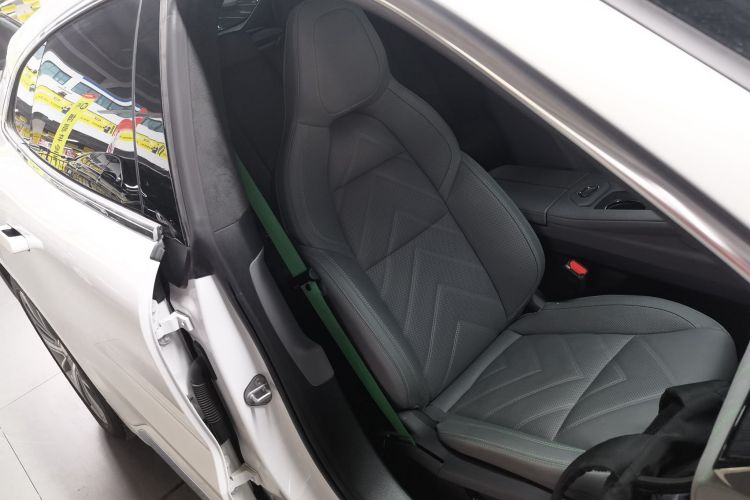 极氪001 2023款 WE版 100kWh局部细节41