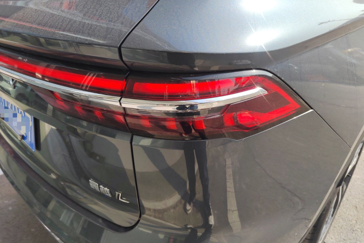 吉利汽车 星越L 2024款 2.0TD 高功自动两驱天际版车身外观9