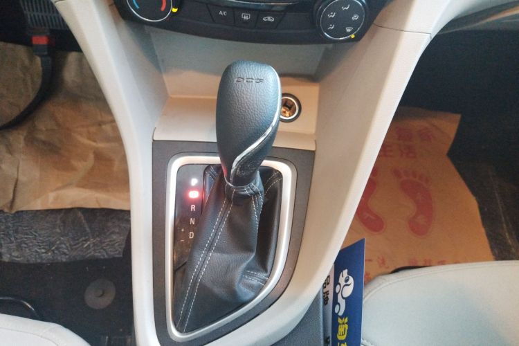 别克 英朗 2019款 15T 双离合进取型 国VI中控内饰18