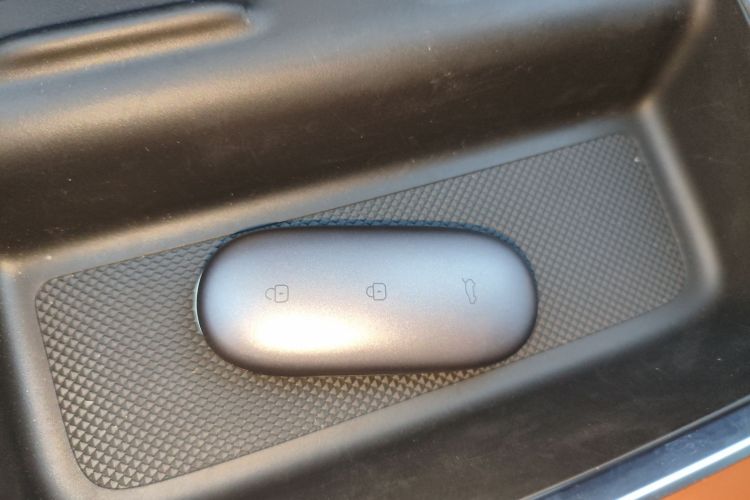 理想汽车 理想L8 2024款 Max中控内饰7001