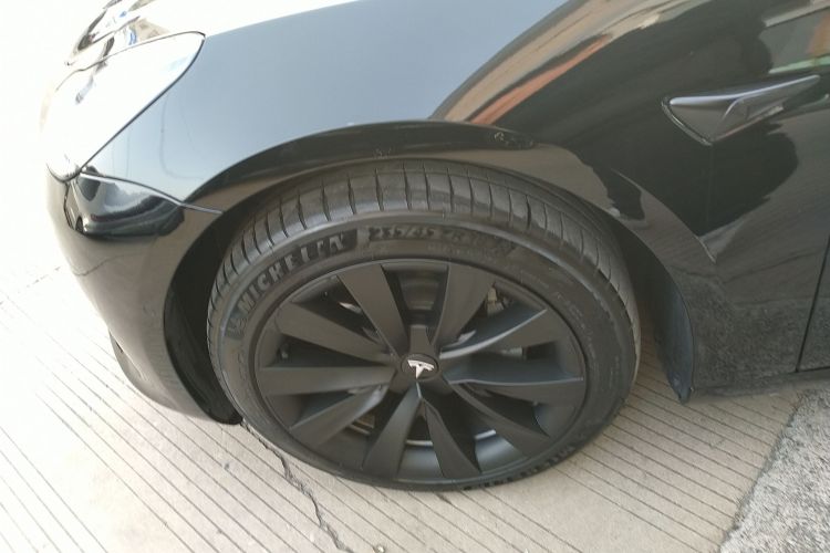 特斯拉 Model 3 2022款 后轮驱动版车身外观6001