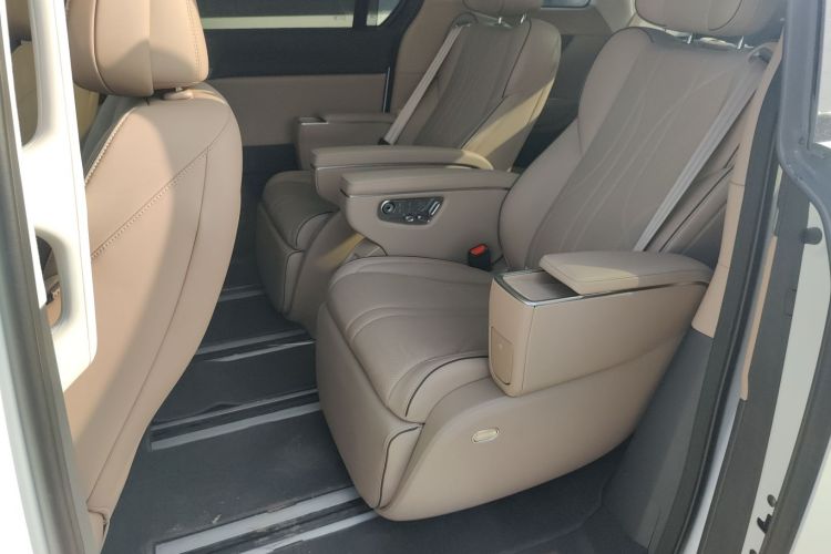 小鹏X9 2025款 740超长续航 Max中控内饰21