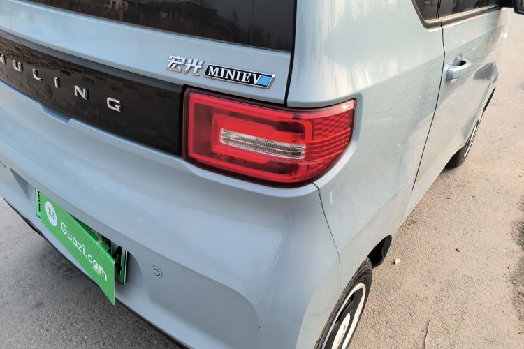 五菱汽车 宏光MINIEV 2022款 悦享款 磷酸铁锂车身外观9