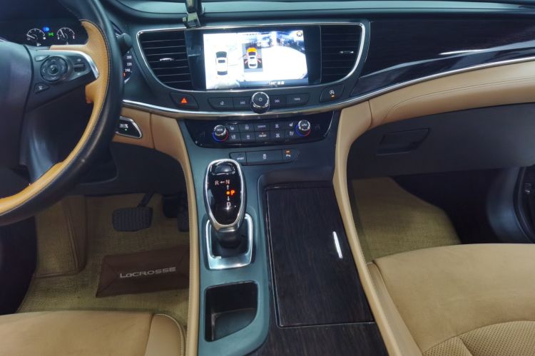 别克 君越 2016款 20T 精英型中控内饰16