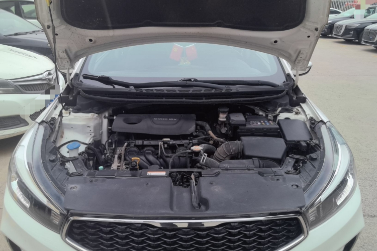 起亚K3 2016款 1.6L 手动GLS机舱底盘24