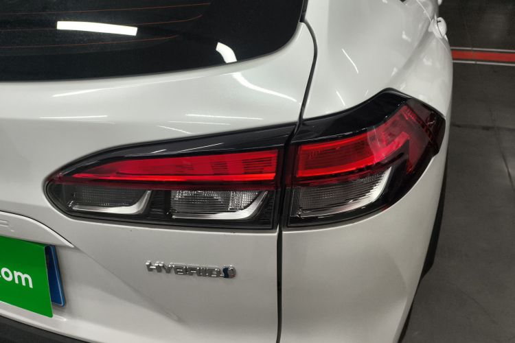 丰田 锋兰达 2023款 2.0L 智能电混双擎 尊贵版车身外观9