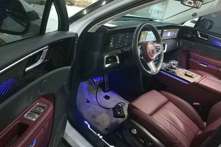 红旗E-HS9 2022款 660km 旗畅版 六座中控内饰20