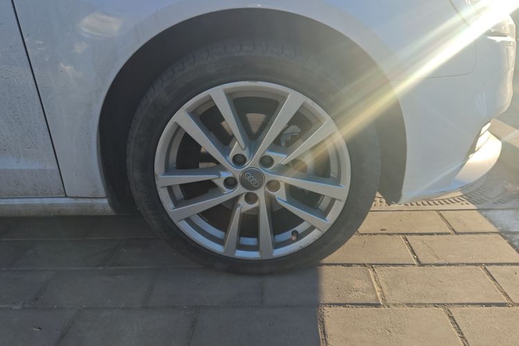 奥迪A3 2019款 Sportback 35 TFSI 进取型 国VI车身外观10