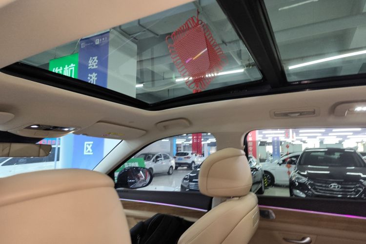 鸿蒙智行 问界M7 2024款 1.5T 后驱Plus版 5座局部细节22