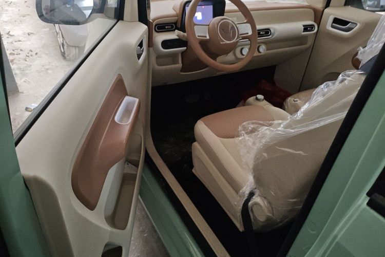 五菱汽车 宏光MINIEV 2024款 第三代 215km 青春版中控内饰7003