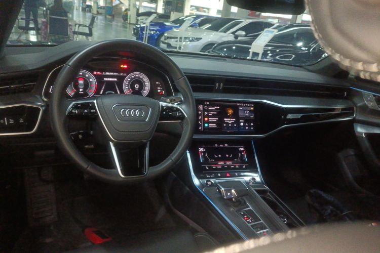 奥迪A6L 2025款 45 TFSI 臻选动感型中控内饰7002