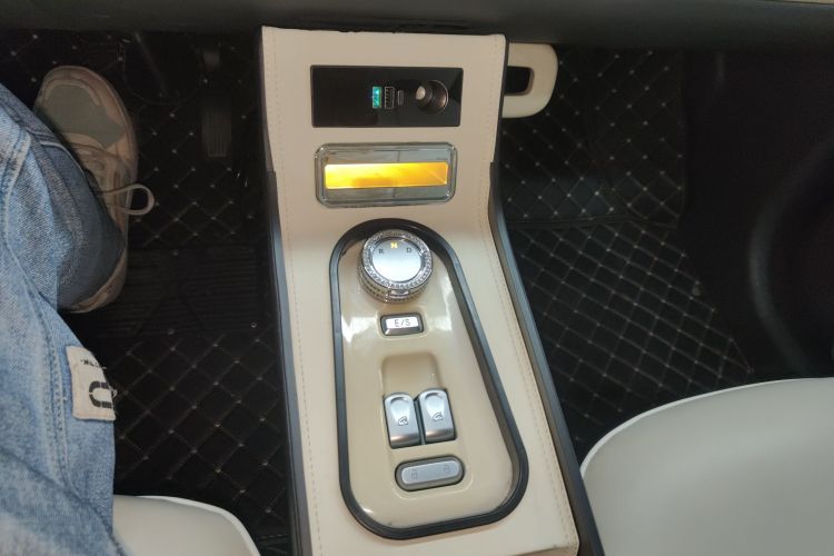 长安启源 长安Lumin 2022款 155km 清甜款中控内饰18