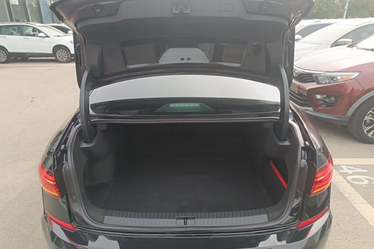 大众 帕萨特 2023款 改款 330TSI 星空精英版机舱底盘23