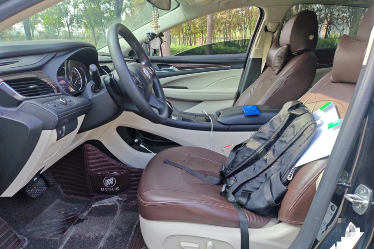 别克 君越 2020款 652T 精英型中控内饰19