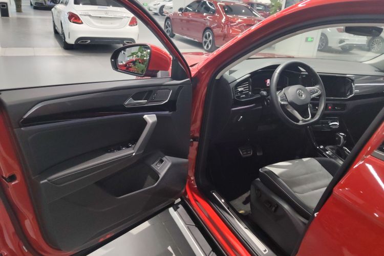 大众 探岳X 2020款 330TSI 两驱尊贵智联版中控内饰20