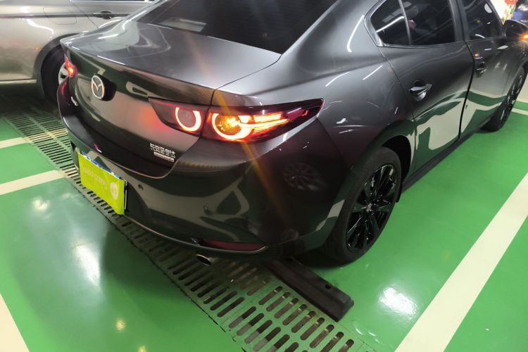 马自达3 昂克赛拉 2023款 2.0L 自动质臻版车身外观9