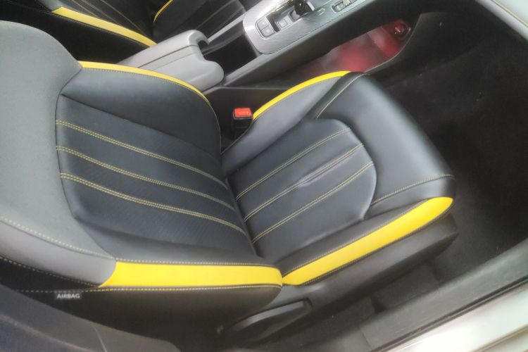 广汽传祺 影豹 2022款 270T DCT J16银河战机版局部细节41