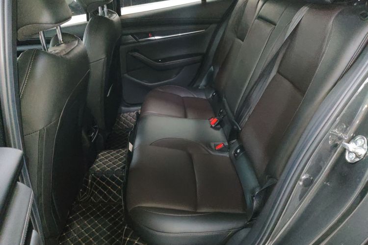 马自达3 昂克赛拉 2021款 2.0L 自动质雅版中控内饰21