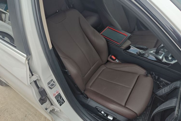 宝马3系 2018款 320Li 时尚型局部细节41