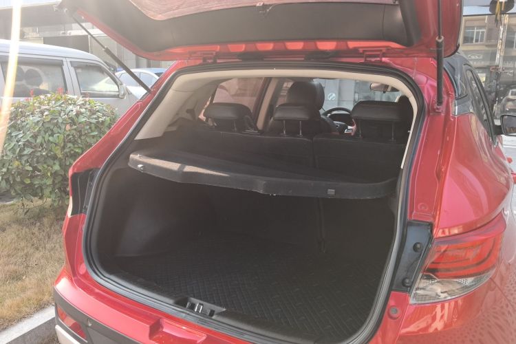 东南DX3 2018款 1.5T SRG 手动尊贵型机舱底盘23