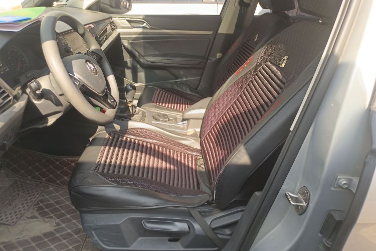 大众 朗逸 2018款 1.5L 手动舒适版 国V中控内饰19