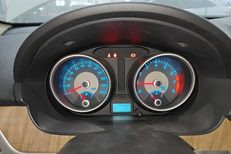 别克 凯越 2015款 1.5L 自动经典型局部细节14