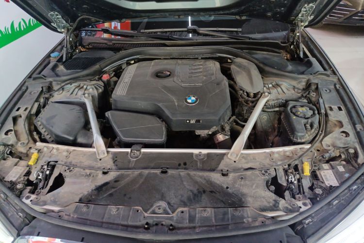 宝马5系(进口) 2021款 525i M运动套装机舱底盘24