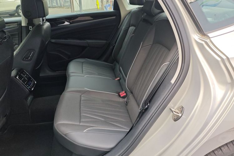 大众 帕萨特 2022款 330TSI 星空尊贵版中控内饰21