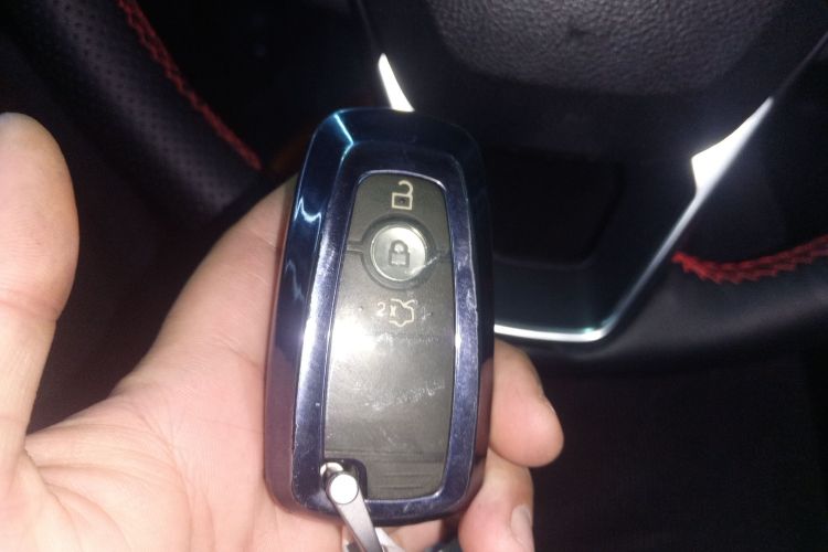 福特 蒙迪欧新能源 2018款 2.0 PHEV 智控时尚型 国VI中控内饰7001