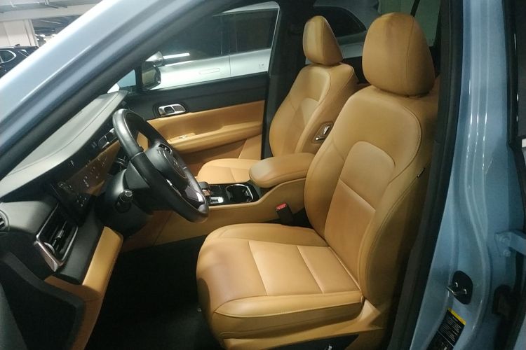 理想汽车 理想ONE 2021款 增程6座版局部细节19