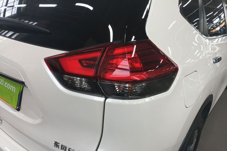 日产 奇骏 2025款 荣誉 2.0L 两驱真心版车身外观6006