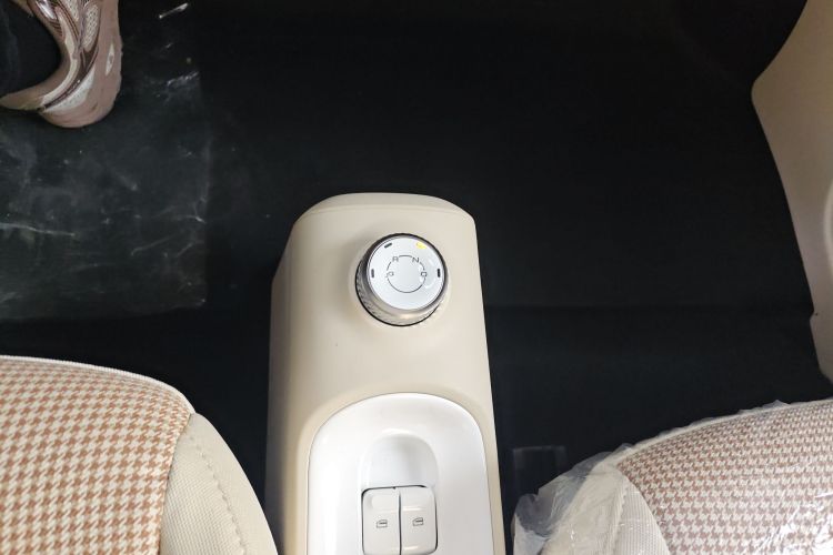 五菱汽车 宏光MINIEV 2024款 第三代 215km 青春版局部细节18