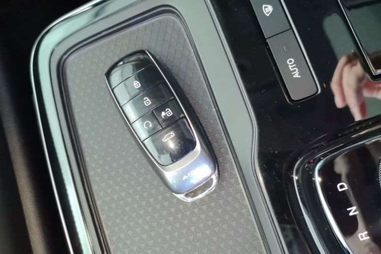 埃安 AION S 2023款 魅 580 磷酸铁锂中控内饰7001