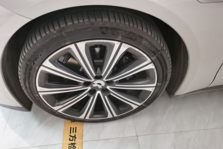 蔚来ET7 2024款 75kWh 行政版车身外观6007