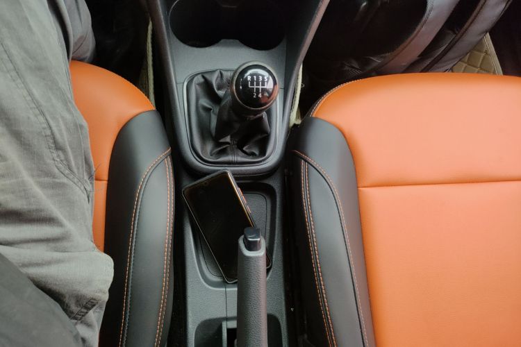 大众 Polo 2016款 1.4L 手动风尚型局部细节18