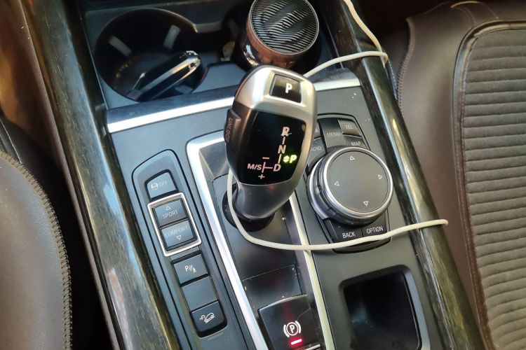 宝马X5(进口) 2014款 xDrive35i 豪华型局部细节18