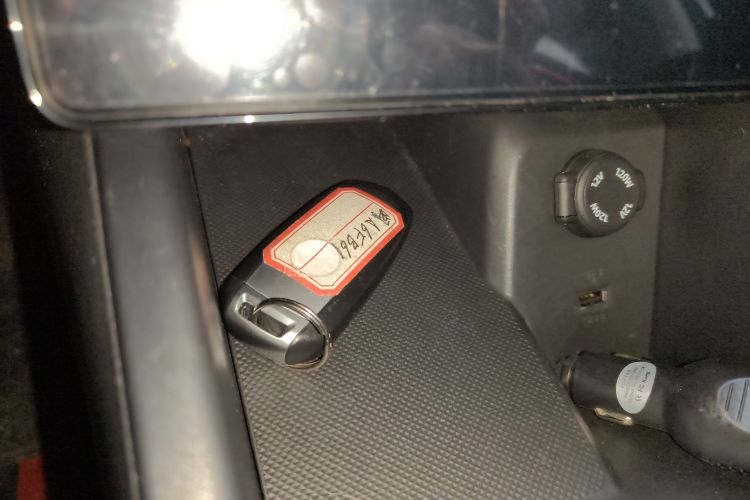 东风风神 奕炫 2024款 1.5L 自动劲速版中控内饰7001