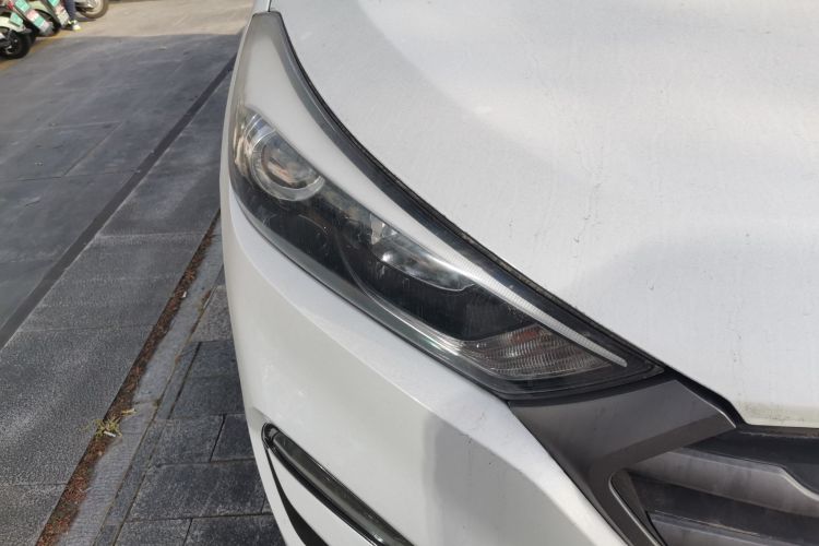 现代 途胜 2018款 1.6T 双离合两驱15周年特别版车身外观6006