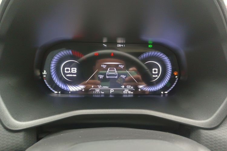 吉利汽车 帝豪 2023款 第4代冠军版 1.5L CVT尊贵型局部细节14