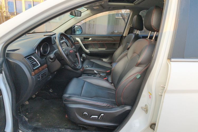 哈弗H6 2015款 改款 运动版 1.5T 手动两驱精英型中控内饰19