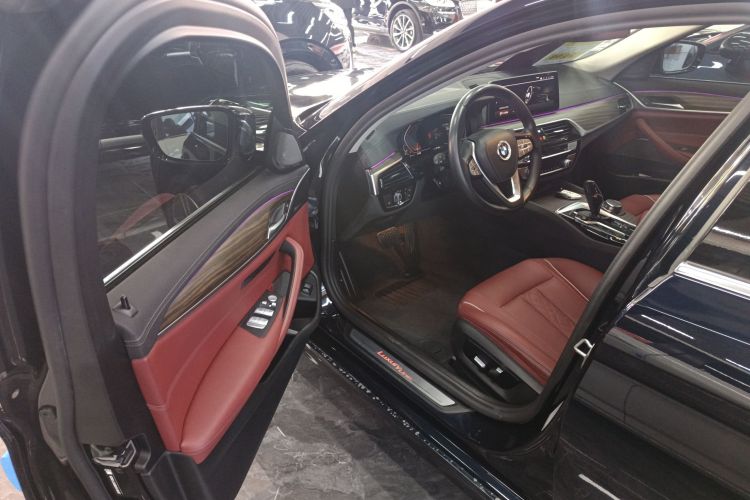 宝马5系 2023款 530Li 领先型 豪华套装中控内饰20