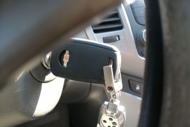 雪佛兰 科鲁兹 2013款 1.8L SE AT中控内饰11