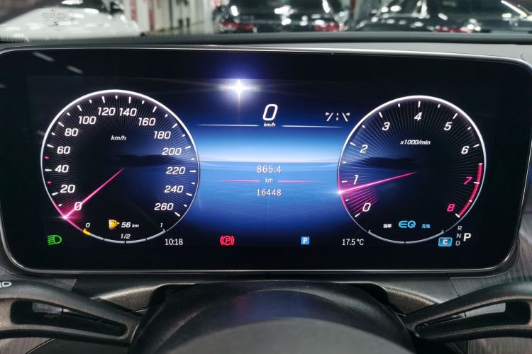 奔驰C级 2022款 改款 C 260 L 皓夜运动版中控内饰14