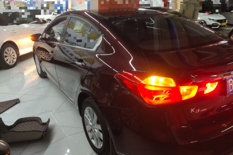 起亚K3 2013款 1.6L 自动GLS车身外观6003